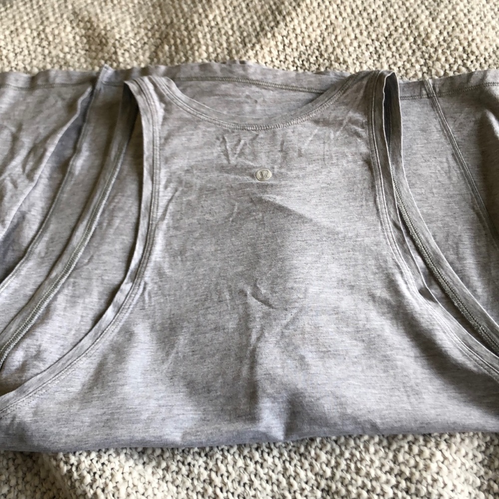 Lululemon tank top size 4